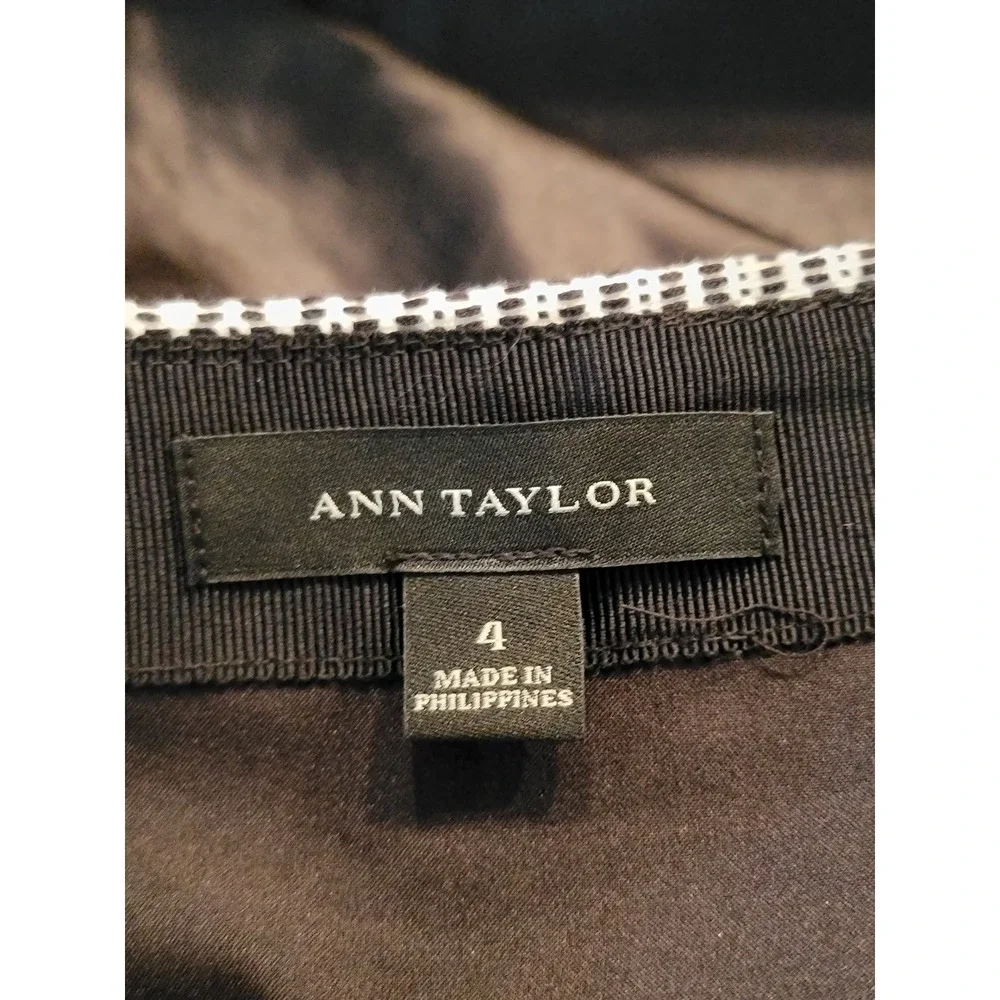 Ann Taylor Black White Geometric Oval Print Pencil Skirt Size‎ 4 Business Office